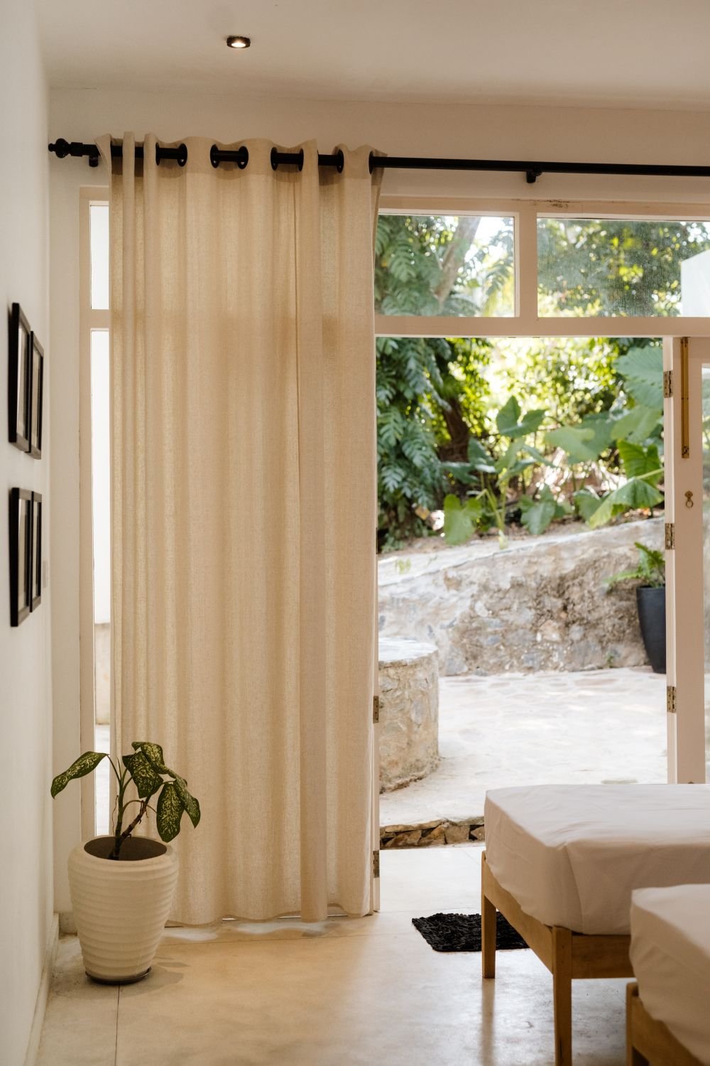The Jungle Villa Ahangama, &#8220;Rediscover Paradise at The Jungle Villa: A Luxurious 7-Bedroom Villa Oasis in Ahangama, Sri Lanka &#8211; Your Perfect Vacation Destination&#8221;